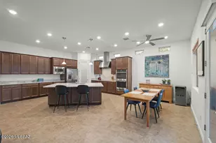 887 S Castar Dr, Tucson, AZ 85745 - Photo 23