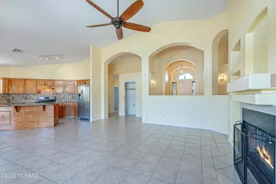 7949 N Wildomar Drive, Tucson, AZ 85743 - Photo 9