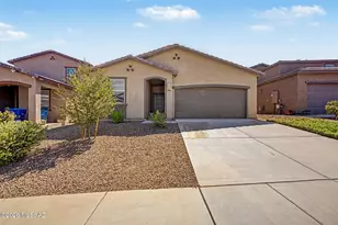 7803 S Sugarbend Dr, Tucson, AZ 85757 - Photo 33