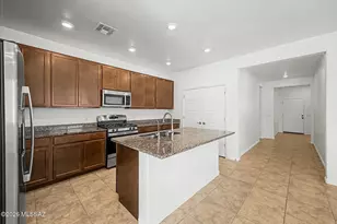 7803 S Sugarbend Dr, Tucson, AZ 85757 - Photo 3
