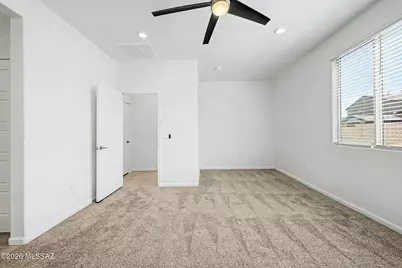 7803 S Sugarbend Drive, Tucson, AZ 85757 - Photo 13