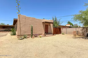 1013 E Halcyon Rd, Tucson, AZ 85719 - Photo 1