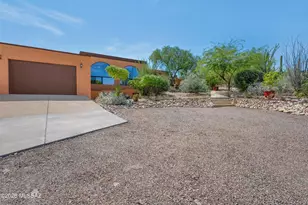 2000 N Painted Hills Rd, Tucson, AZ 85745 - Photo 3