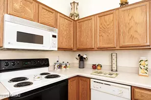 8273 E Sundew Dr, Tucson, AZ 85710 - Photo 5