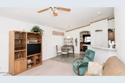 8273 E Sundew Drive, Tucson, AZ 85710 - Photo 11