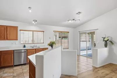 8140 S VÃ­a Elemental, Tucson, AZ 85747 - Photo 11
