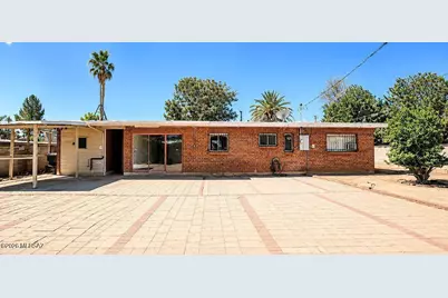 5743 E 10th Street, Tucson, AZ 85711 - Photo 23