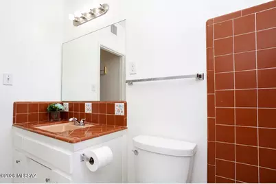 5743 E 10th Street, Tucson, AZ 85711 - Photo 21
