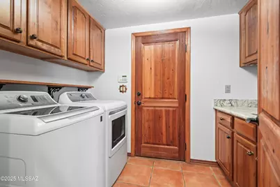 5480 W Sharpshooter Court, Tucson, AZ 85743 - Photo 23