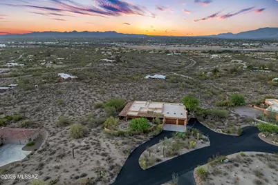5480 W Sharpshooter Court, Tucson, AZ 85743 - Photo 43