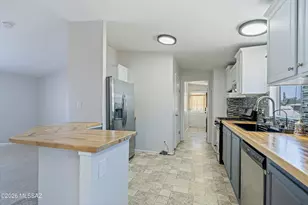 10780 W Warfield Cir, Marana, AZ 85658 - Photo 13