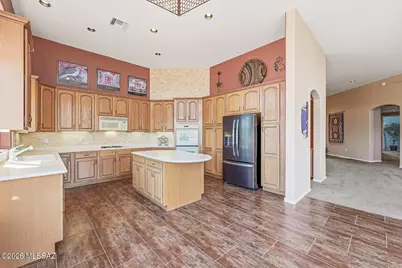 1947 W Pinetop Drive, Green Valley, AZ 85622 - Photo 5