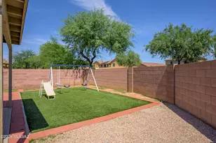 636 W Cholla Crest Dr, Green Valley, AZ 85614 - Photo 17