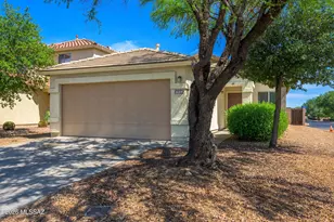 636 W Cholla Crest Dr, Green Valley, AZ 85614 - Photo 1