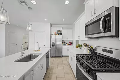 425 N Spring Flower Drive, Tucson, AZ 85748 - Photo 9
