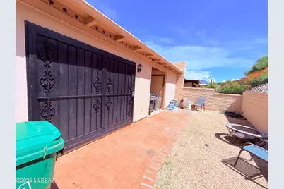 1093 W Calle Alhambra, Green Valley, AZ 85622 - Photo 9