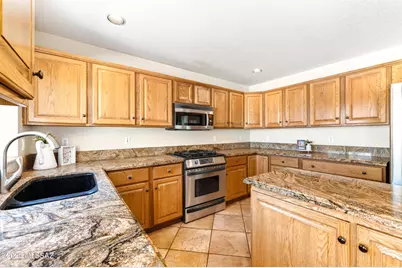 9025 N Palm Brook Drive, Tucson, AZ 85743 - Photo 13