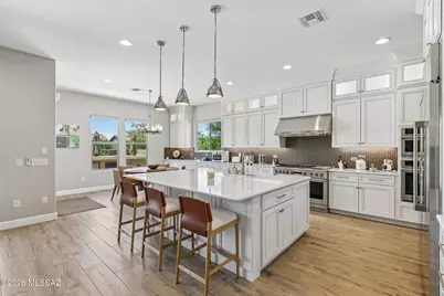 425 W Red Ribbon Lane, Oro Valley, AZ 85755 - Photo 17
