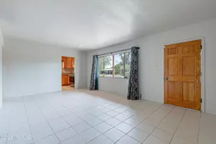 3958 E Louis Ln, Tucson, AZ 85712 - Photo 5