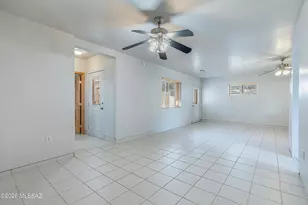 3958 E Louis Ln, Tucson, AZ 85712 - Photo 9