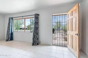 3958 E Louis Ln, Tucson, AZ 85712 - Photo 5