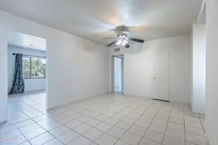 3958 E Louis Ln, Tucson, AZ 85712 - Photo 9