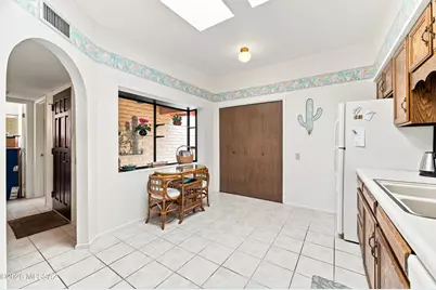 1438 W Camino Alicante, Green Valley, AZ 85622 - Photo 13