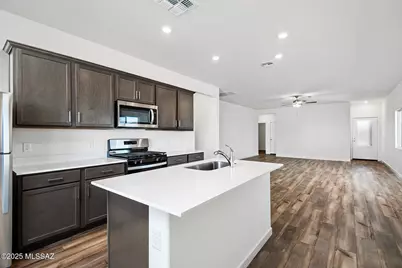 7287 W Cottage Farm Way, Tucson, AZ 85757 - Photo 9