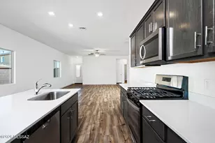 7299 W Cottage Farm Wy, Tucson, AZ 85757 - Photo 5