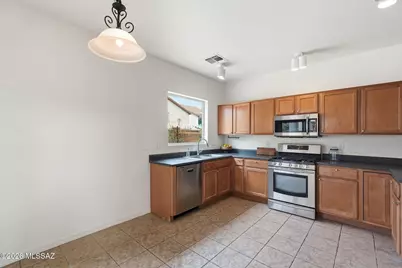 60 W Camino Rio Chiquito, Sahuarita, AZ 85629 - Photo 11