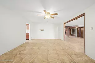 1601 S Prudence Rd, Tucson, AZ 85710 - Photo 15