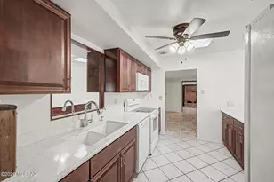 1601 S Prudence Rd, Tucson, AZ 85710 - Photo 25