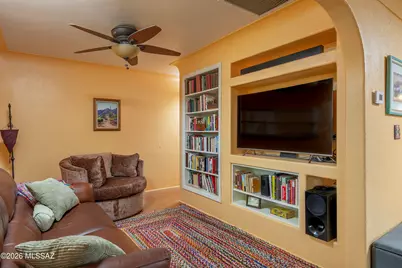 719 N Benton Avenue, Tucson, AZ 85711 - Photo 13