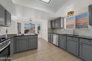 7979 E Maggie Ct, Tucson, AZ 85715 - Photo 5
