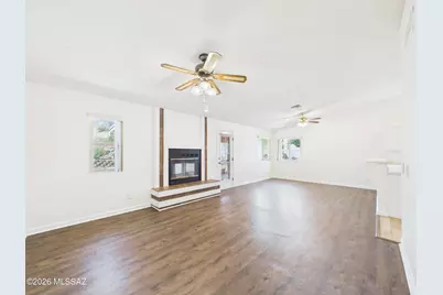 10051 E Watson Drive, Tucson, AZ 85730 - Photo 9