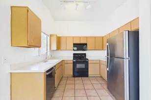4641 S Fenwick Dr, Tucson, AZ 85730 - Photo 7