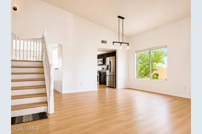 11012 N Divot Drive, Tucson, AZ 85737 - Photo 5