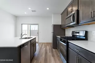 13357 N Cypress Gdns Dr, Marana, AZ 85653 - Photo 5