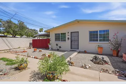 396 N Silverbell Road #A, Tucson, AZ 85745 - Photo 1