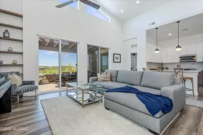 1721 E Vico Bella Luna, Oro Valley, AZ 85737 - Photo 5