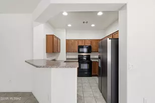 591 N TUNITCHA Dr, Green Valley, AZ 85614 - Photo 13
