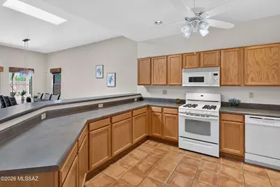 9300 N Moon View Place, Tucson, AZ 85742 - Photo 15