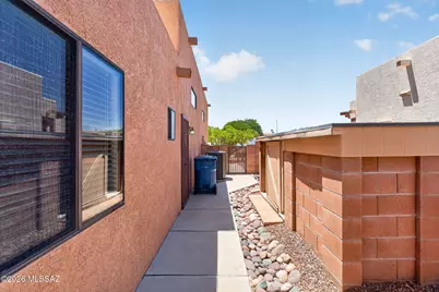 9300 N Moon View Place, Tucson, AZ 85742 - Photo 35