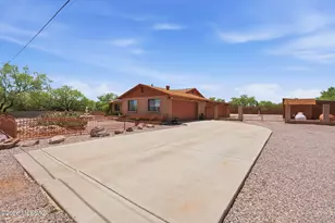 766 Pachuca Ct, Rio Rico, AZ 85648 - Photo 3