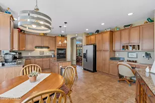 850 N Hale Dr, Green Valley, AZ 85614 - Photo 21