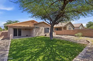 8358 E Bowline Rd, Tucson, AZ 85710 - Photo 37