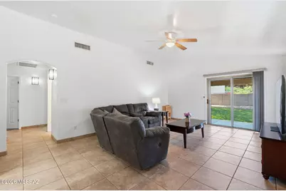 8358 E Bowline Road, Tucson, AZ 85710 - Photo 17