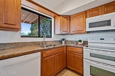 7052 E Baker Street, Tucson, AZ 85710 - Photo 25