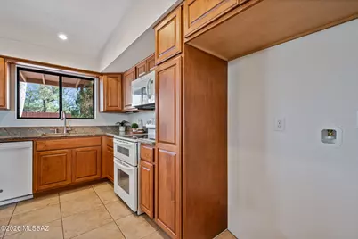 7052 E Baker Street, Tucson, AZ 85710 - Photo 23