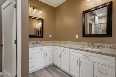 2642 S Falcon View Drive, Tucson, AZ 85713 - Photo 13